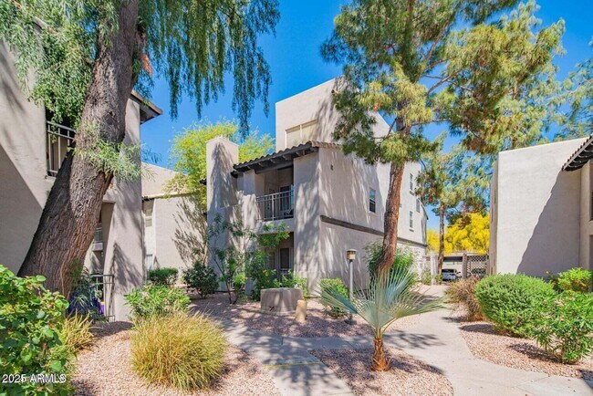 Building Photo - 14145 N 92nd St Unit 2101