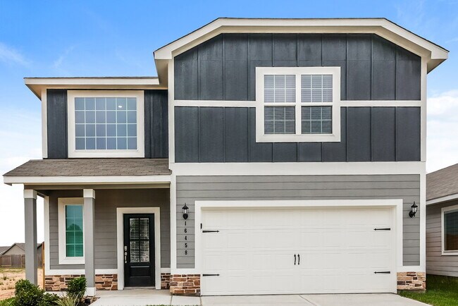 Building Photo - 16458 Honeysuckle Hl Dr