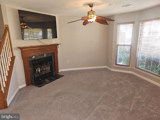 Photo - 2346 Hazelwood Ct