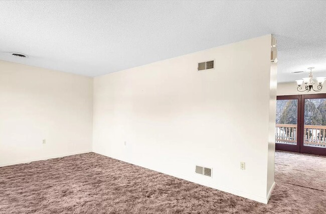 Photo - 126 Upshur Dr