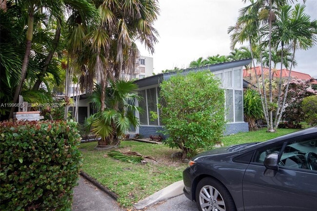 Photo - 1050 92nd St Unit 4