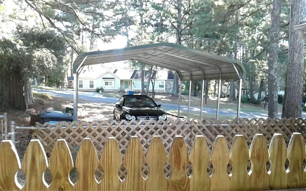 Photo - 3825 Scarsborough Dr SW