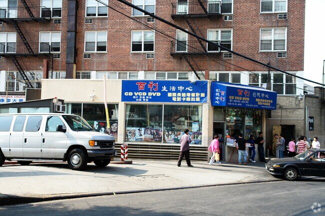 Photo - Park Regent Condominium