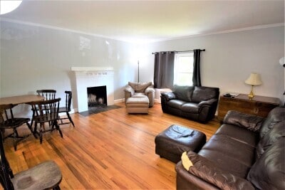 Building Photo - 11-11 Undine Rd Rental