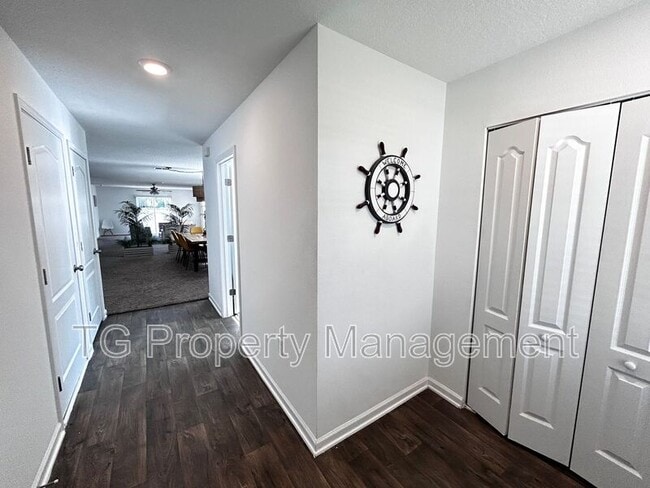 Photo - 12571 Russian Olive Rd