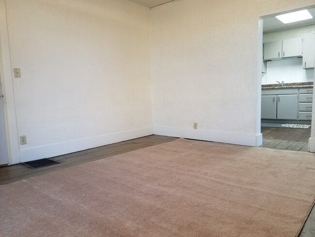 Building Photo - 1121-2 S 9th Street Unit 1121-2 S 9th Street Rental
