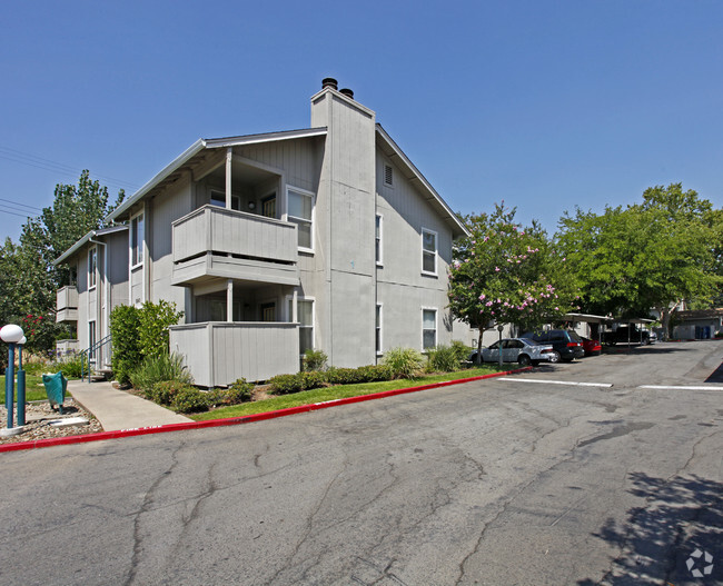 CrossPointe Apartments - CrossPointe Apartments