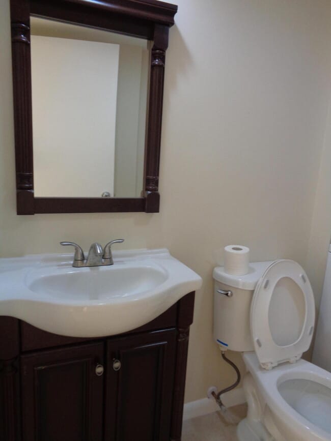 Photo - 505 5th Way