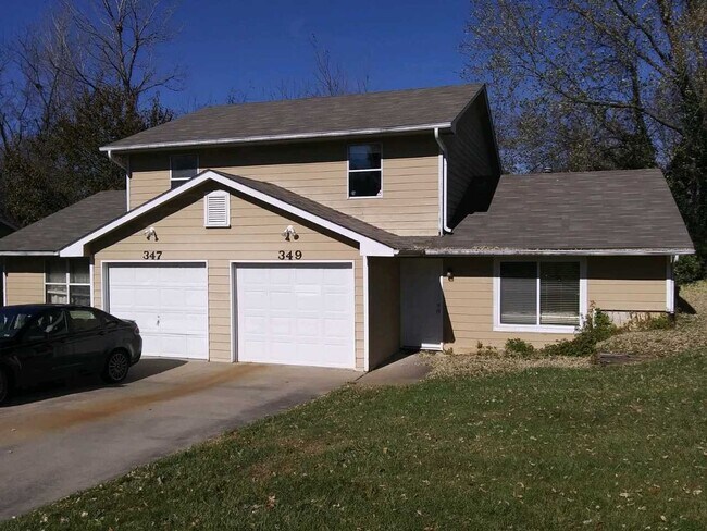 Building Photo - 347/349 Catherine Unit 349