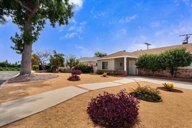 Photo - 3754 Fairesta St