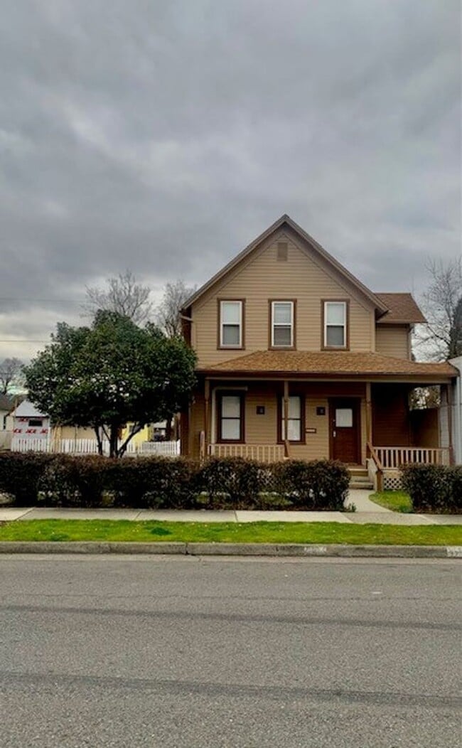 2+Bedroom 2Bath Single Family Home - 2+Bedroom 2Bath Single Family Home