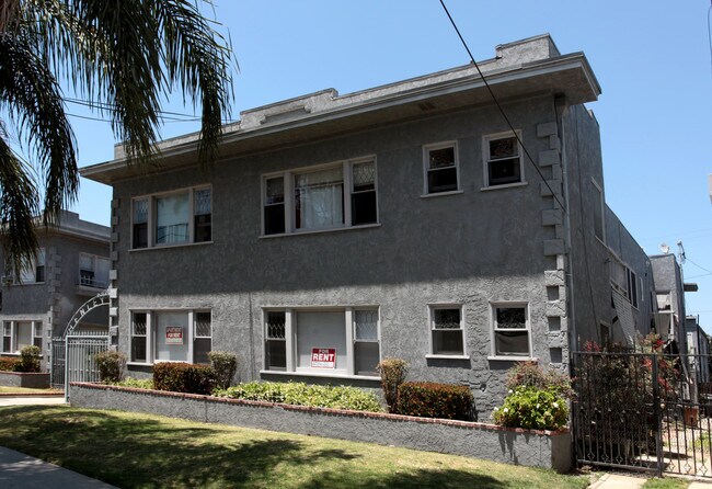 3rd Street Apartments