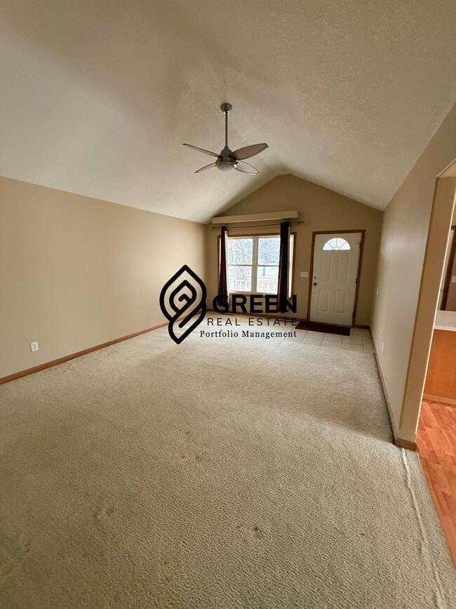 Photo - 3 bedroom, 2 bath Home for rent in Bradley IL!