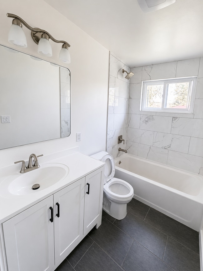 Photo - 153 Argus Dr Unit 2