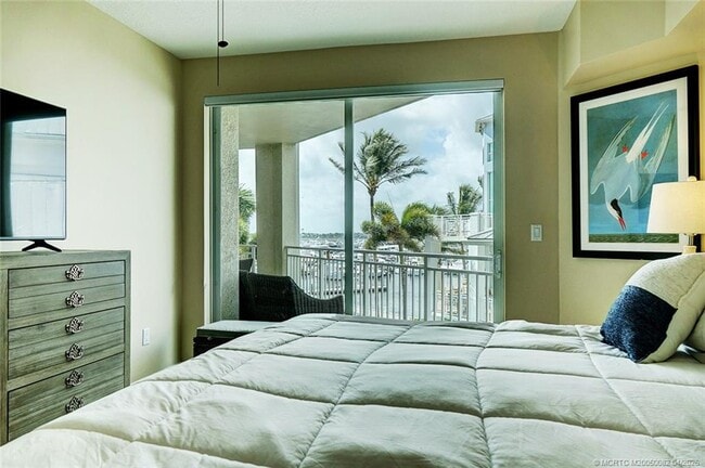 Photo - 975 NW Flagler Ave Unit 306