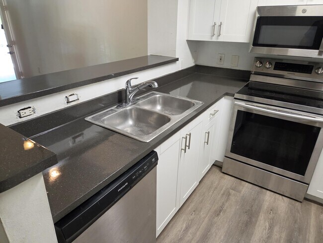 12112 St.Andrews Pl Unit 212