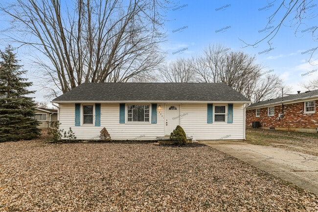 Building Photo - 2001 Wellington Rd