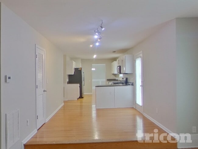 Photo - 212 Blue Grass Terrace