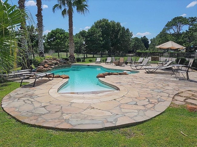 Photo - 16020 Fountainview Dr Condo Unit 1