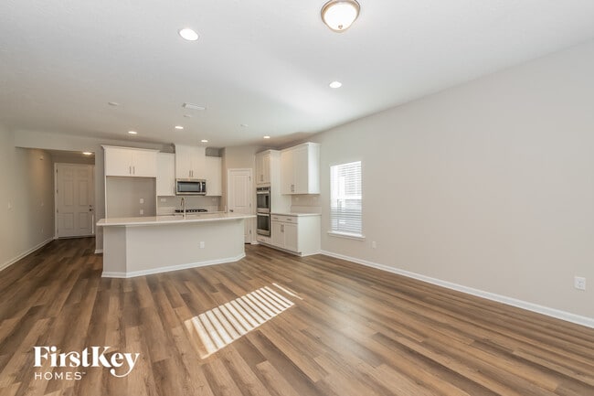 Photo - 2873 Copperwood Ave