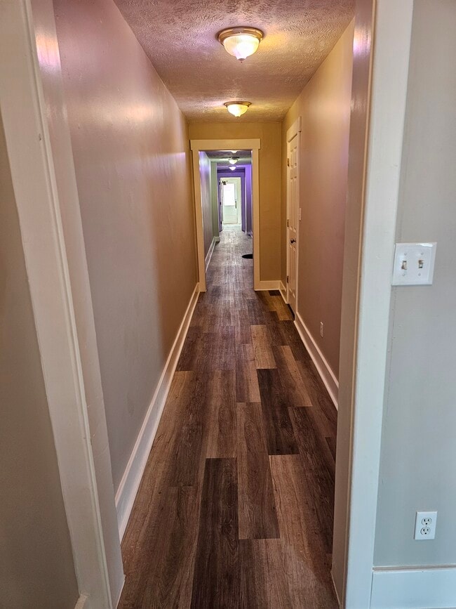 101 E Main St Unit A
