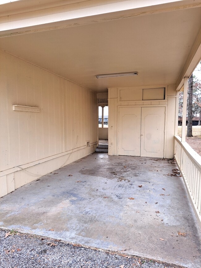 Photo - 109 Holiday Island Dr