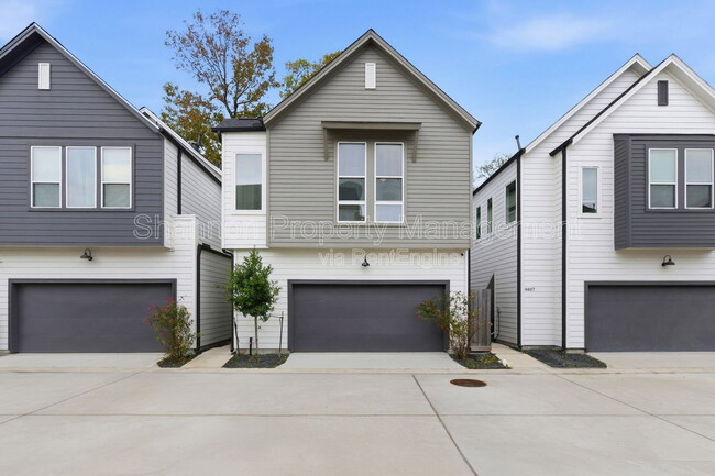 Building Photo - 4605 Lavatera St