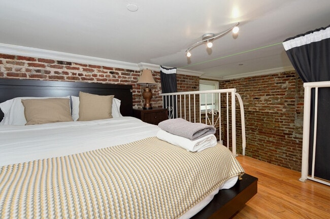 Photo - 449 W 47th St Unit ID1323940P