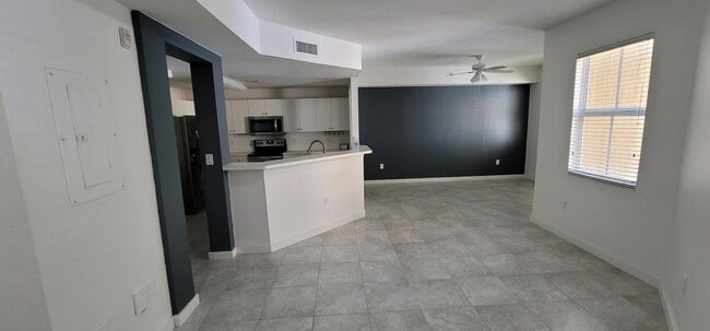 Photo - 10902 NW 83rd St Unit 205