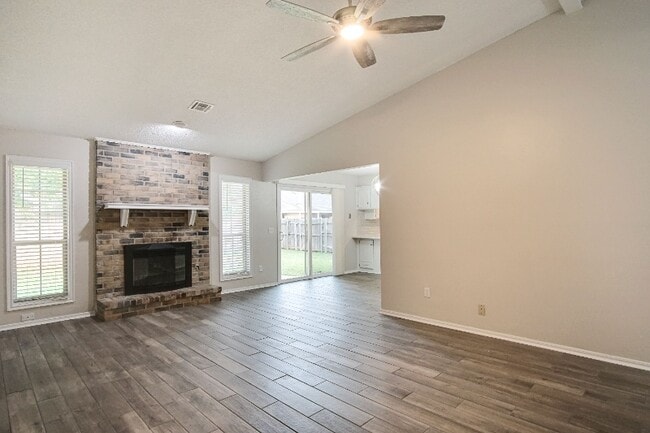 Photo - 501 Holly Hill Rd