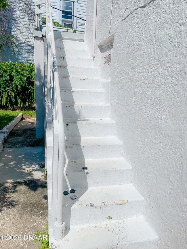 Photo - 411 N Oleander Ave Unit 5