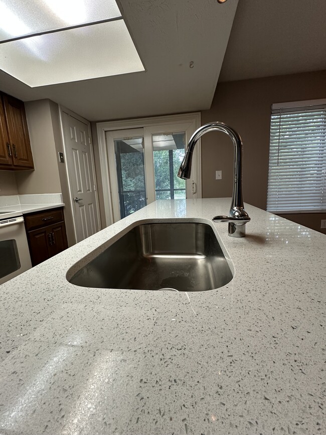 Photo - 7043 Muirfield Dr