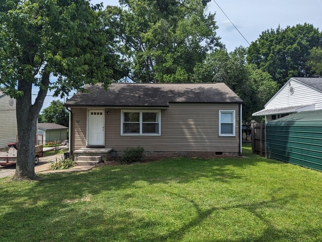 Photo - 2121 Price Ave