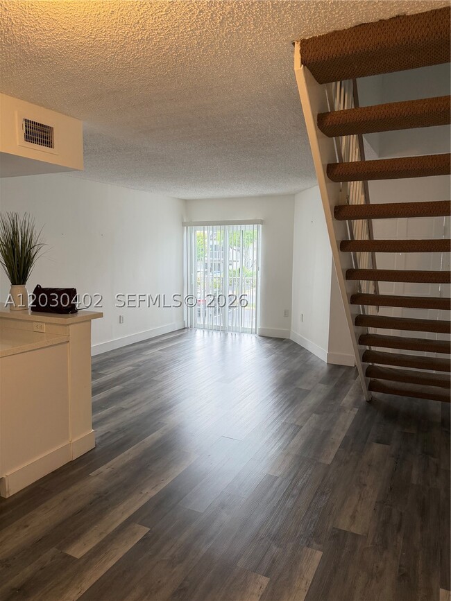 Photo - 675 NW 85th Ct
