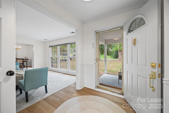 Photo - 7601 Robin Crest Rd