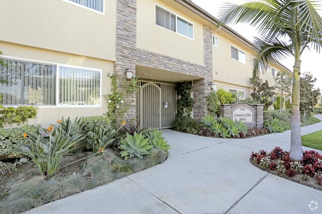 Photo - Country Club West Apartments