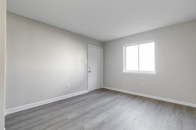 Photo - 1901-1915 Whitcomb