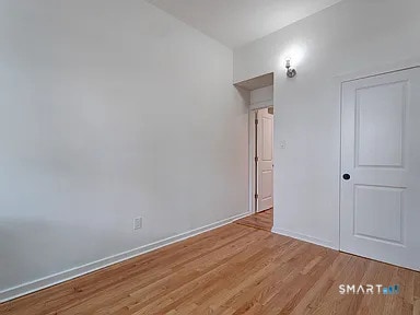 Photo - 522 Elm St Unit 3
