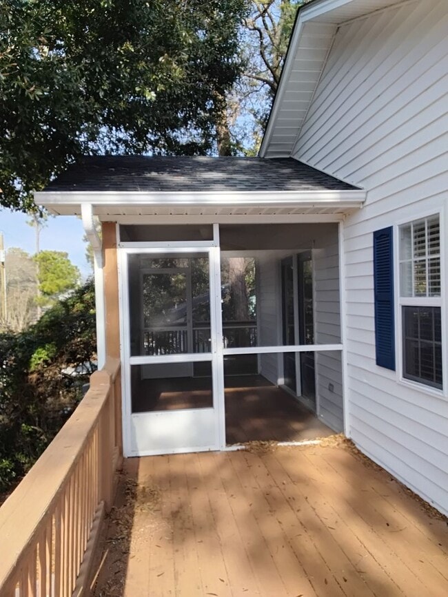 Photo - 422 Holly St