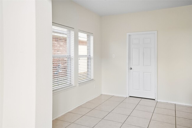 Photo - 1922 Windy Plain Ct