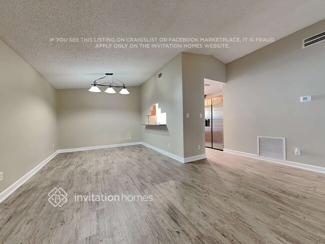 Photo - 15924 Eagle River Way