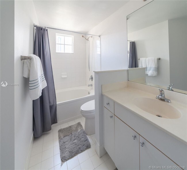 Photo - 17100 N Bay Rd