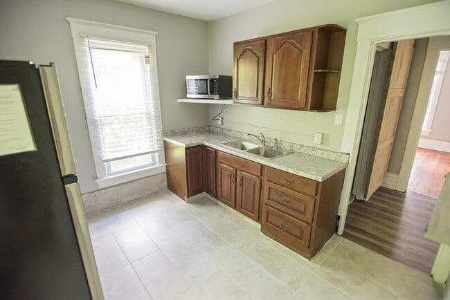 Photo - 37 Woodward Ave