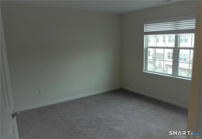 Photo - 16 Riverview Ct Unit 16