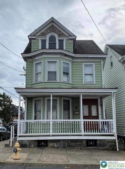 Building Photo - 302 W Nesquehoning St Rental