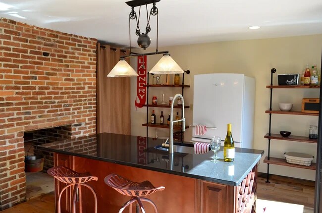 Kitchen - 607 Middle St