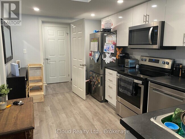 Photo - 10A Lloyd St