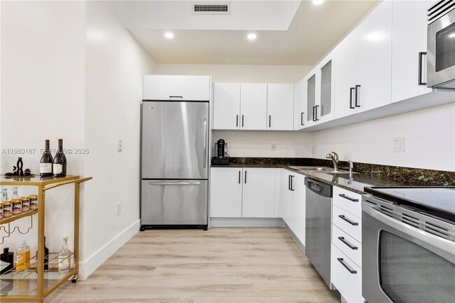 3250 Grand Ave Unit 507