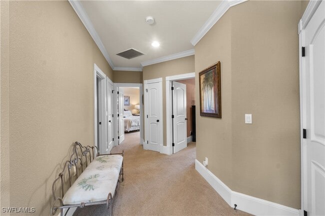 Building Photo - 611 18th Ave S