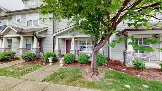 Building Photo - 553 Rosedale Ave